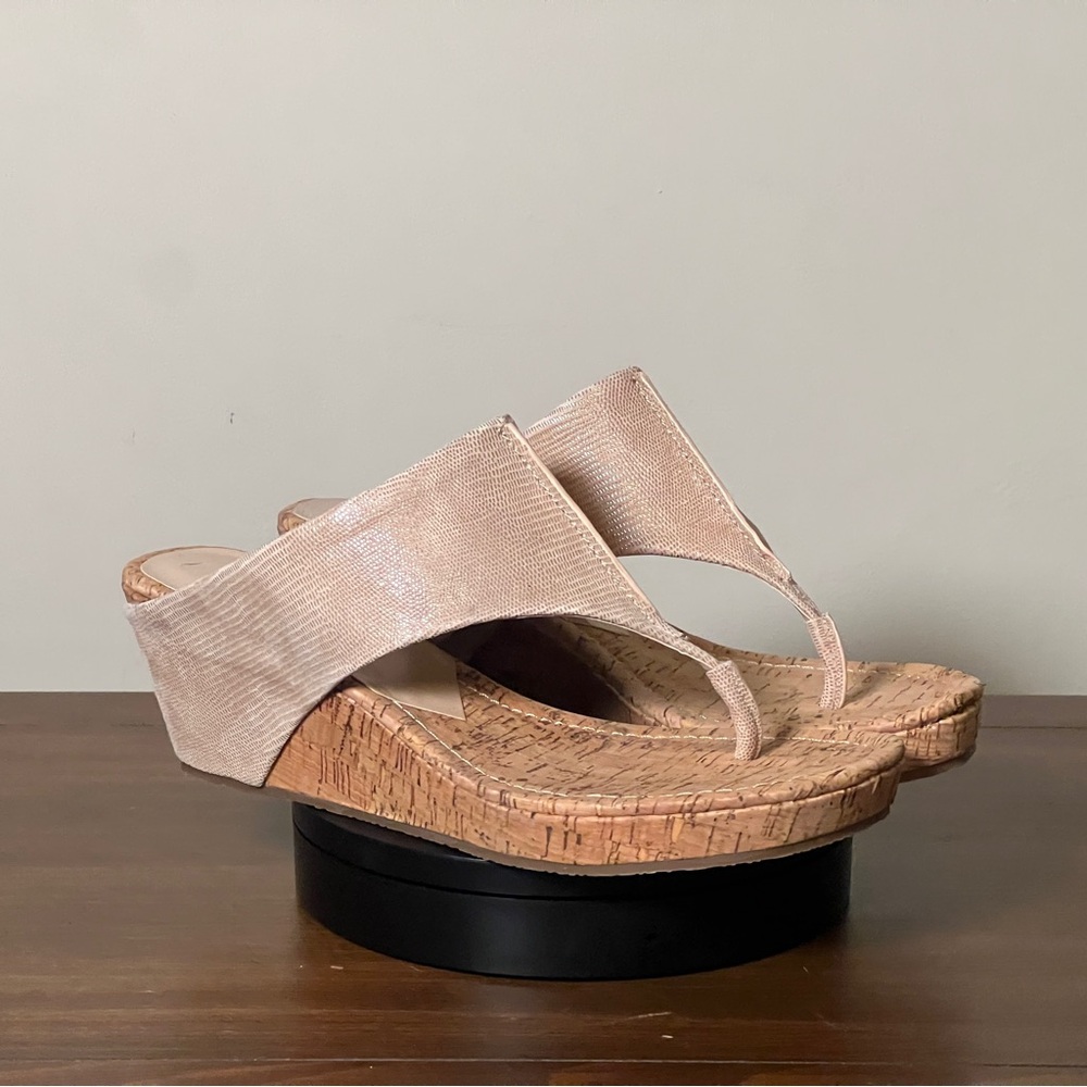 Donald J. Pliner Womens GIL85X Leather Thong Cork Wedge Sandals Shoes Like New